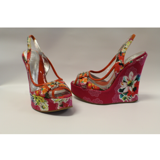 D&G- Dolce & Gabbana Floral Shoes- SZ: Matiell Consignment